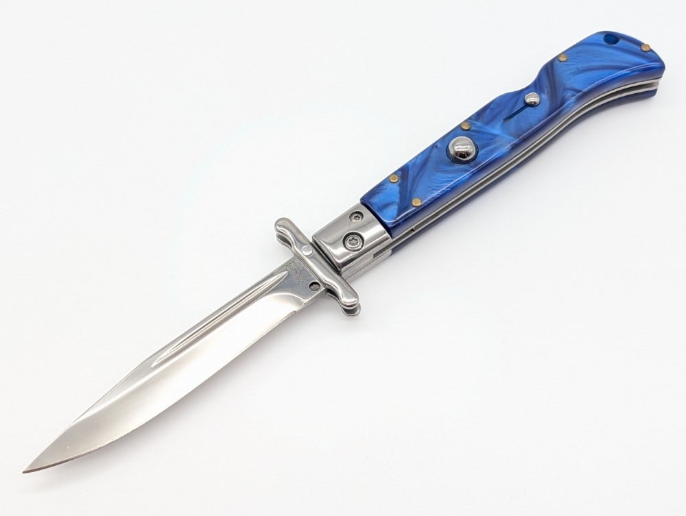 AKC 9in Marbled Blue Synthetic Swing Guard Switchblade Knife: Knife is in like new condition. Overall measures 4-7/8in when closed.