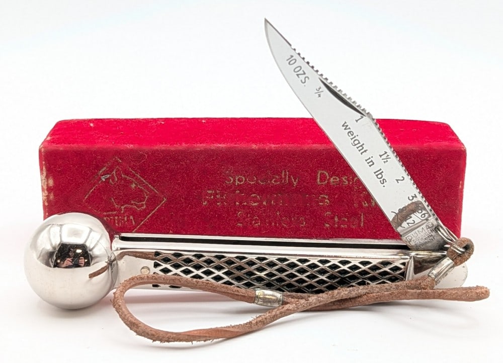 Puma Stainless Steel Knocker Fisherman's Knife w/ Box: Knife is in very nice condition with minimal wear from handling. Overall measures 6in when closed.