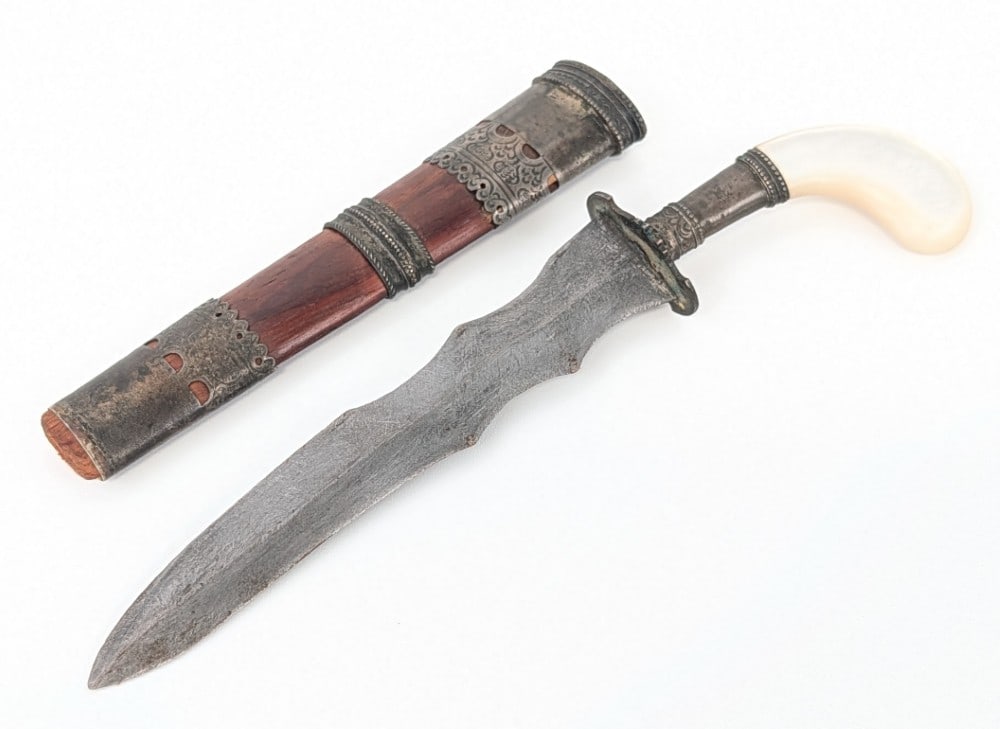 Philippine Moro Punal Mother of Pearl Kriss Dagger w/ Scabbard (1 of 8)