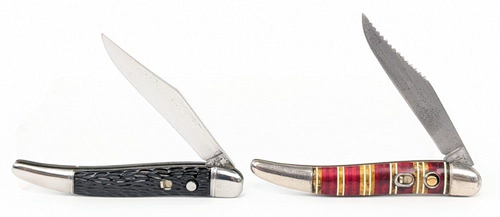 Hammer Brand Rough Black & Candy Stripe Toothpick Switchblade Knives: Knives are in good condition with some light scratches and tarnishing on the blade, and light scuffs on the bolsters. Overall measures 4-1/4in when closed.