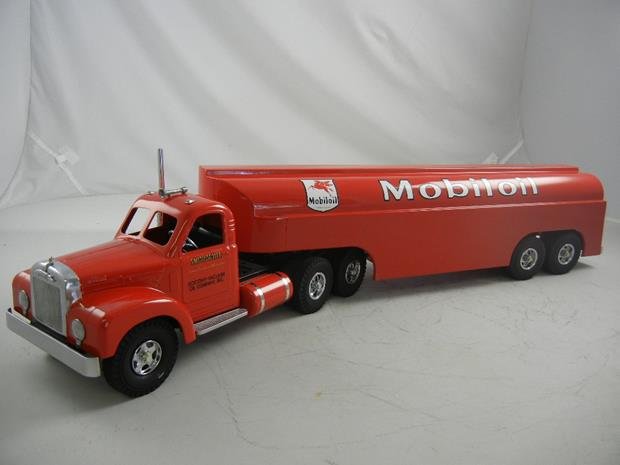 New Smith Miller Mack Mobil Gas Tanker Truck 34-1/2": New Smith Miller Mack Mobil Gas Tanker Truck 34-1/2" Long MIB