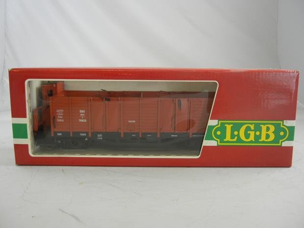 LGB G Scale Wood Double Hopper + Brake Platform #4062: LGB G Scale Wood Double Hopper + Brake Platform #4062 MIB