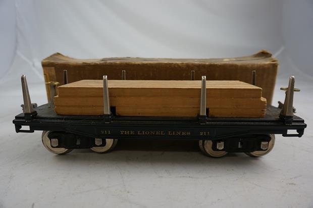 Lionel Prewar #211 Flat Car with Load and Box: Lionel Prewar #211 Flat Car with Load and Box