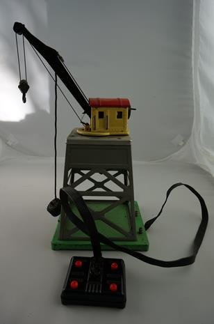 Lionel Prewar #165 Magnetic Crane with Remote Control: Lionel Prewar #165 Magnetic Crane with Remote Control