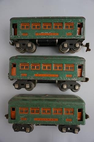 Lionel Prewar Lot of 3 #607 Pullman Cars: Lionel Prewar Lot of 3 #607 Pullman Cars