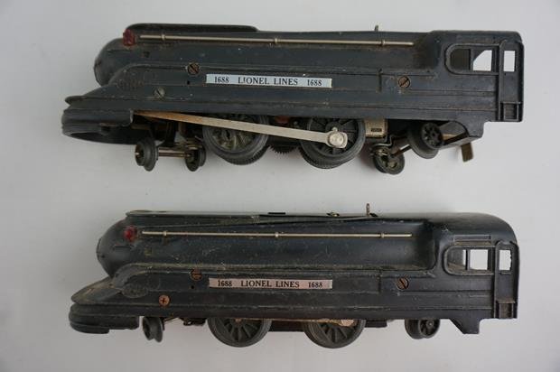 Lionel Prewar Lot of 2 #1688 2-4-2 Locomotives: Lionel Prewar Lot of 2 #1688 2-4-2 Locomotives