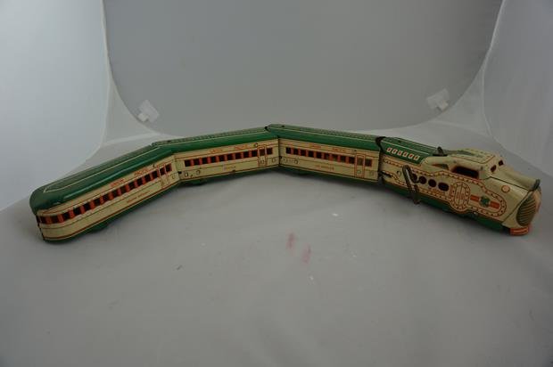 Vintage Marx Tin-Litho Wind-Up Union Pacific 4Pc: Vintage Marx Tin-Litho Wind-Up Union Pacific 4Pc Passenger Train Set #M10005