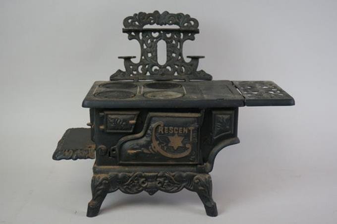 Vintage Cresent USA Childrens Cast Iron Stove 13": Vintage Cresent USA Childrens Cast Iron Stove 13" Across 10-3/4" Tall 6" Deep