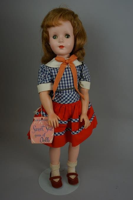 Vintage 18" American Character Doll Company Sweet Sue: Vintage 18" American Character Doll Company Sweet Sue Walking Doll With Original Tag & Street Dress