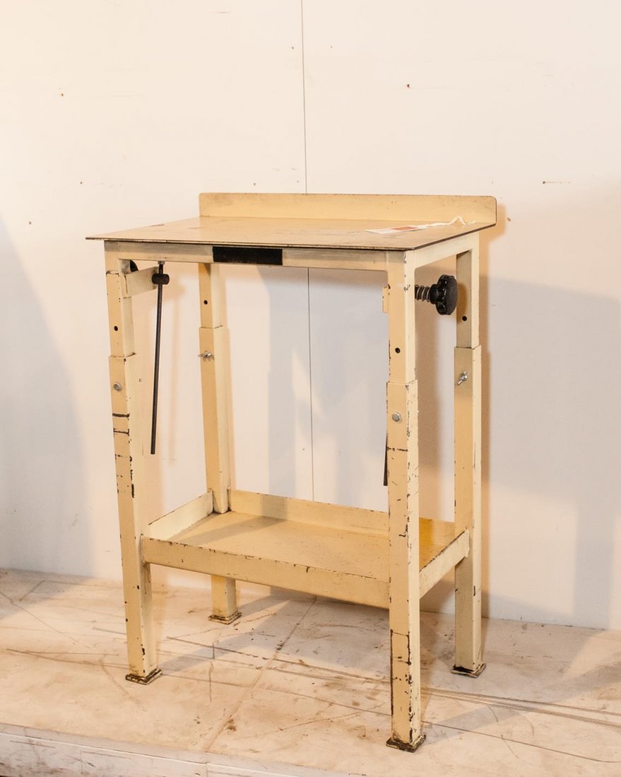 American Steel Industrial Table: Adjustable, Dimensions: 34-1/2" x 24" x 14"