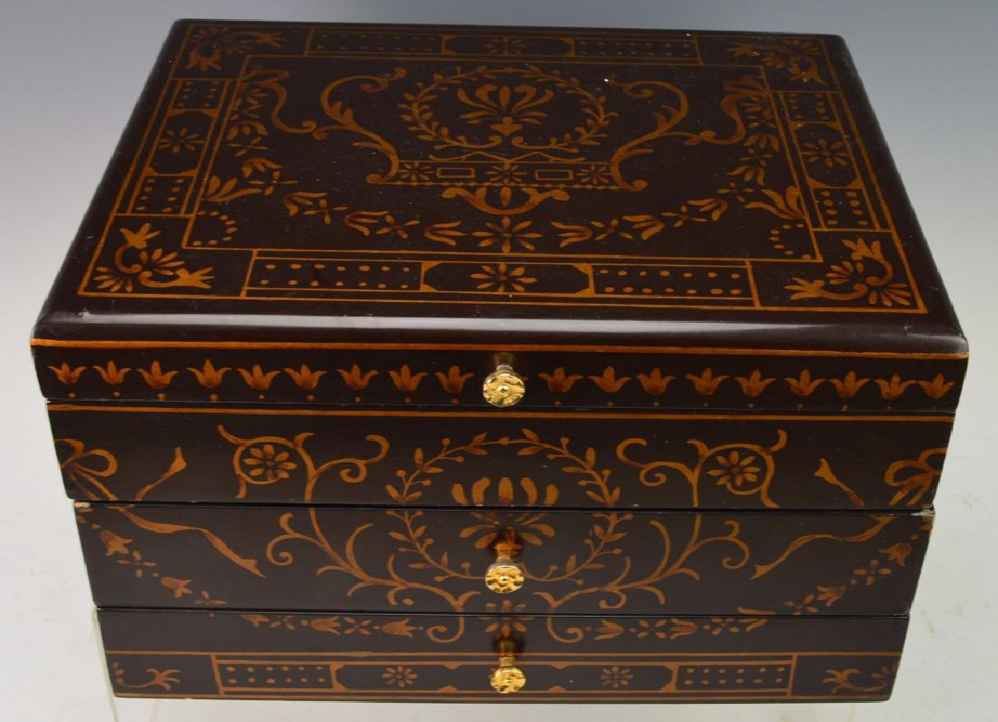 Flatware Storage Box (1 of 4)