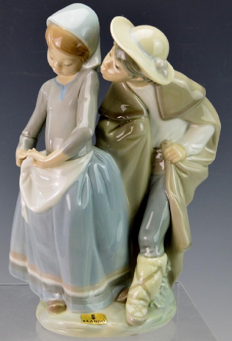 Vintage Lladro Figurine Boy Meets Girl (1 of 3)