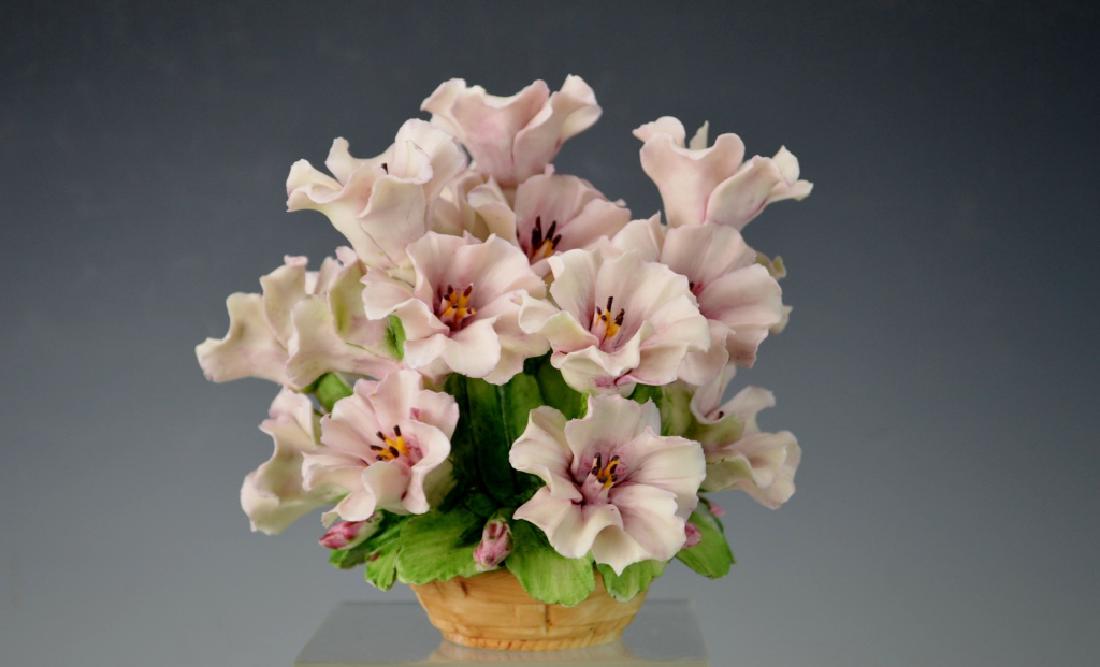 Vintage Capodimonte Centerpiece Porcelain Flowers: Includes Vintage Capodimonte Centerpiece Porcelain Flowers. Measures 5"h