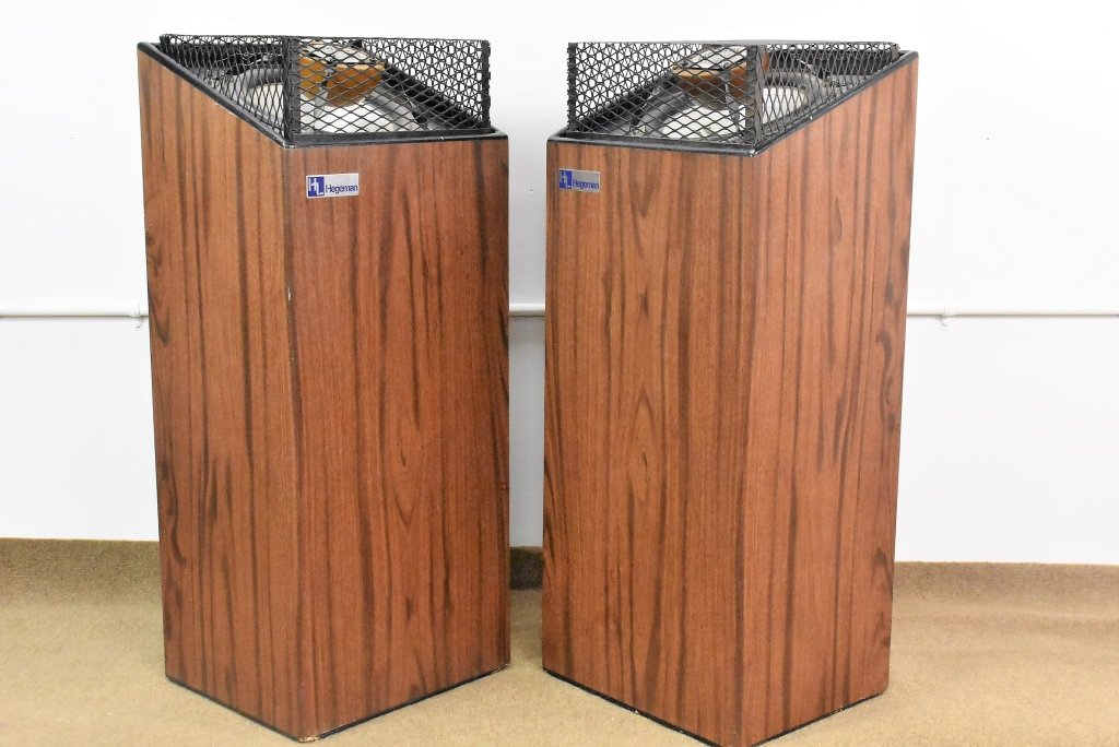 Rare Hegeman Labs Speakers: (2) Circa1969, the late Stewart Hegeman, of Harmon Kardon Citation fame, Built the Hegeman Model 2. It consists of a handmade 8" bass/mid driver firing upwards into a spherical reflector resembling a 
