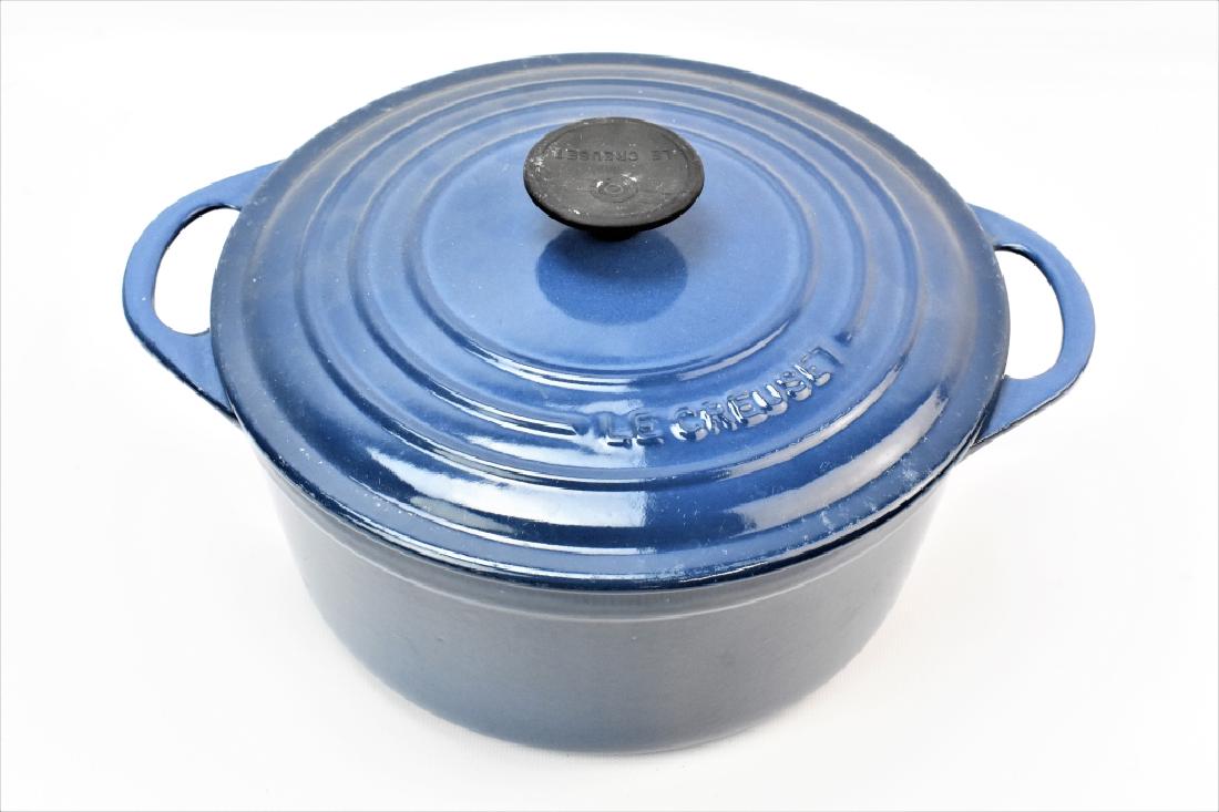 Le Creuset 24 Round Dutch Oven