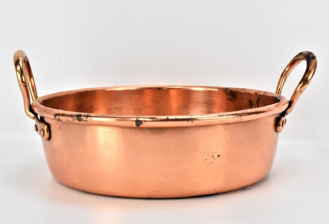 Copper Handled Pot: Copper pot handled, European, meassure 14" accross.