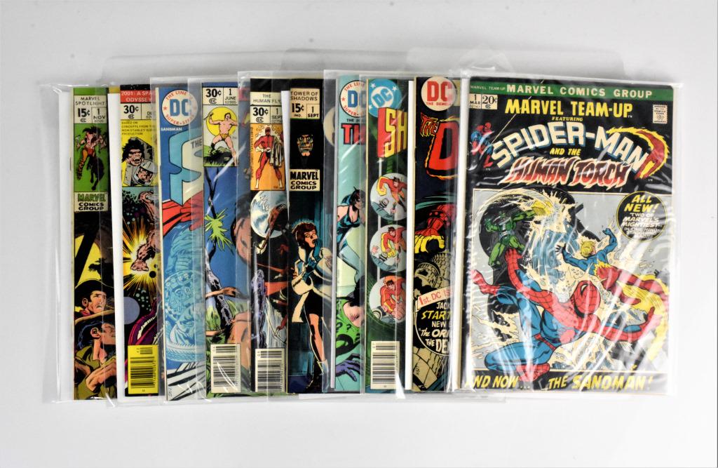 Marvel and DC Comic Grouping (1 of 2)