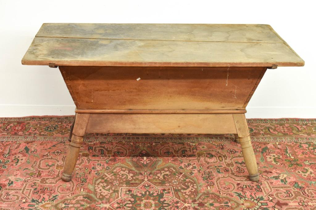 Antique Primitive Pine Dovetail Doughbox Table (1 of 6)
