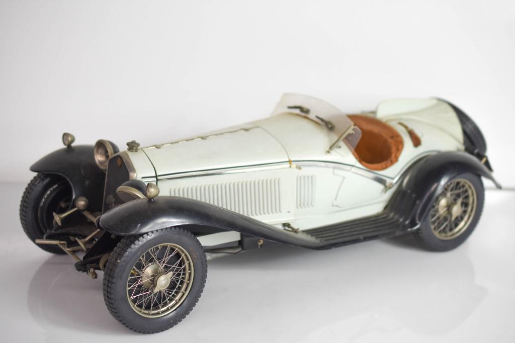 Pocher Torino Alfa Romeo Spider Touring Model (1 of 9)