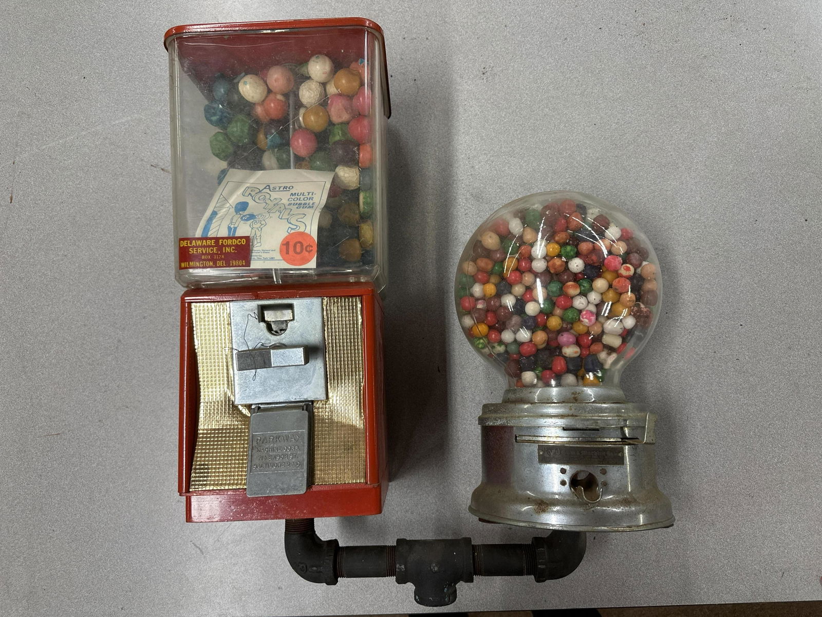 Vintage candy machine top (1 of 7)