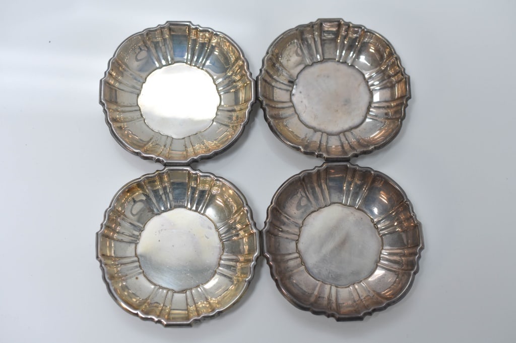 Poole Sterling Silver Nut Dishes: Includes: (4) Sterling dishes measuring approx. : 3.25" in diameter weighs approx. 84 grams