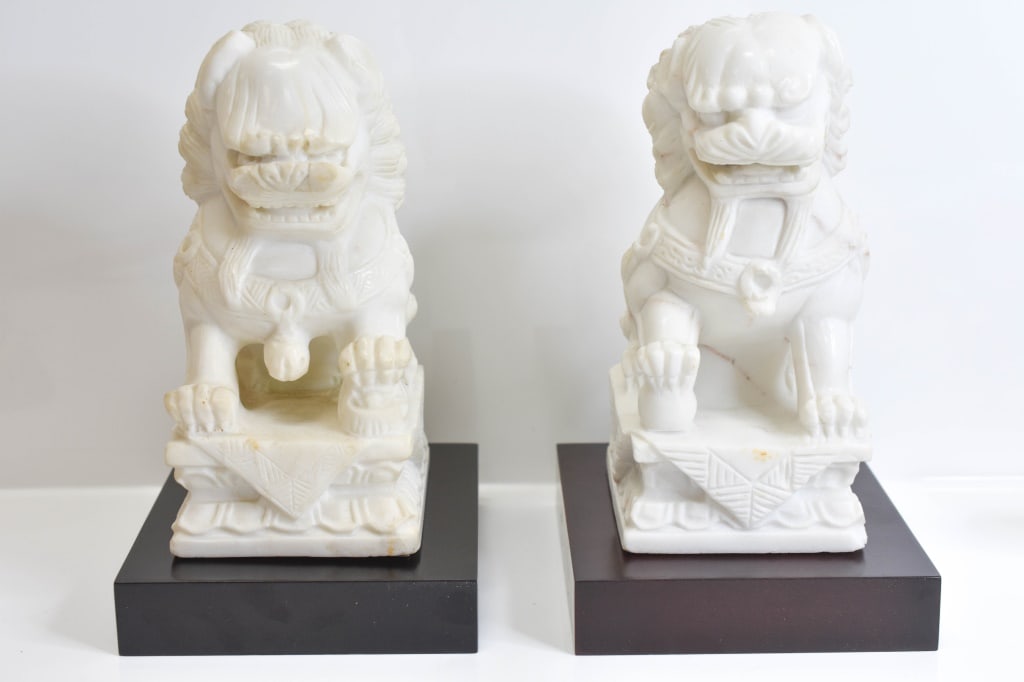 Pair of Marble Chinese Foo Dogs: Marble / Alabaster Pair of Chinese Foo Dogs measuring approx. 8" excluding base.