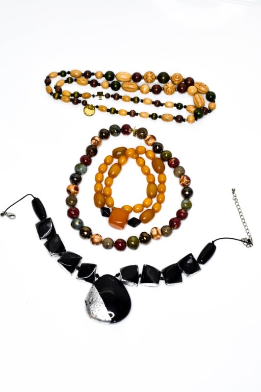 4 Chunky Beaded Necklaces (1 of 9)