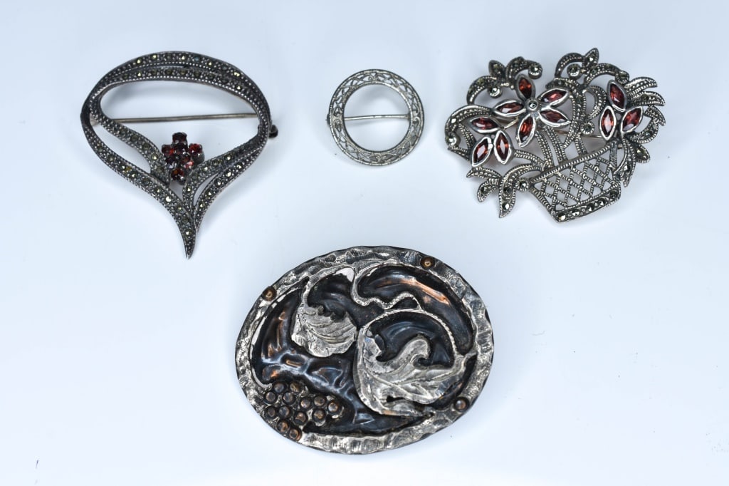 4 Sterling Silver Floral, Modern Brooches (1 of 7)