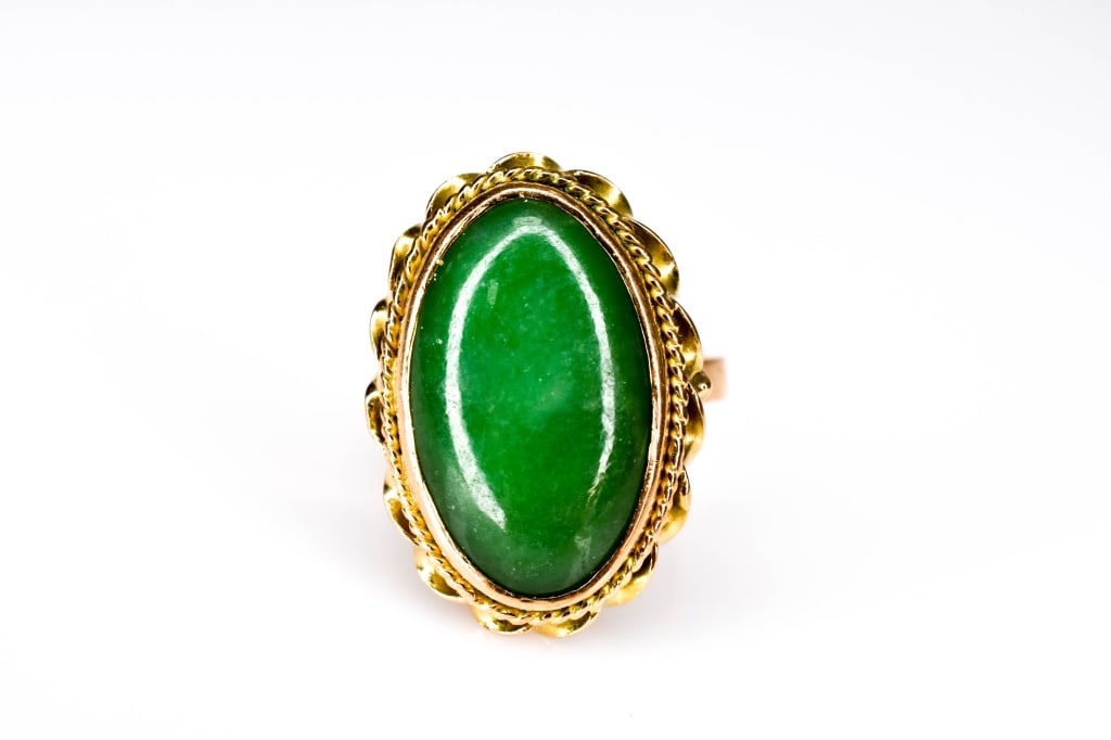 18K Yellow Gold Oval Cabochon Jade Jadeite Ring (1 of 4)