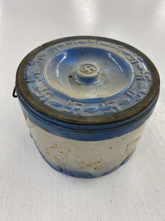 Indian & Deer Farm Butter Crock Early 1900s (1 of 7)