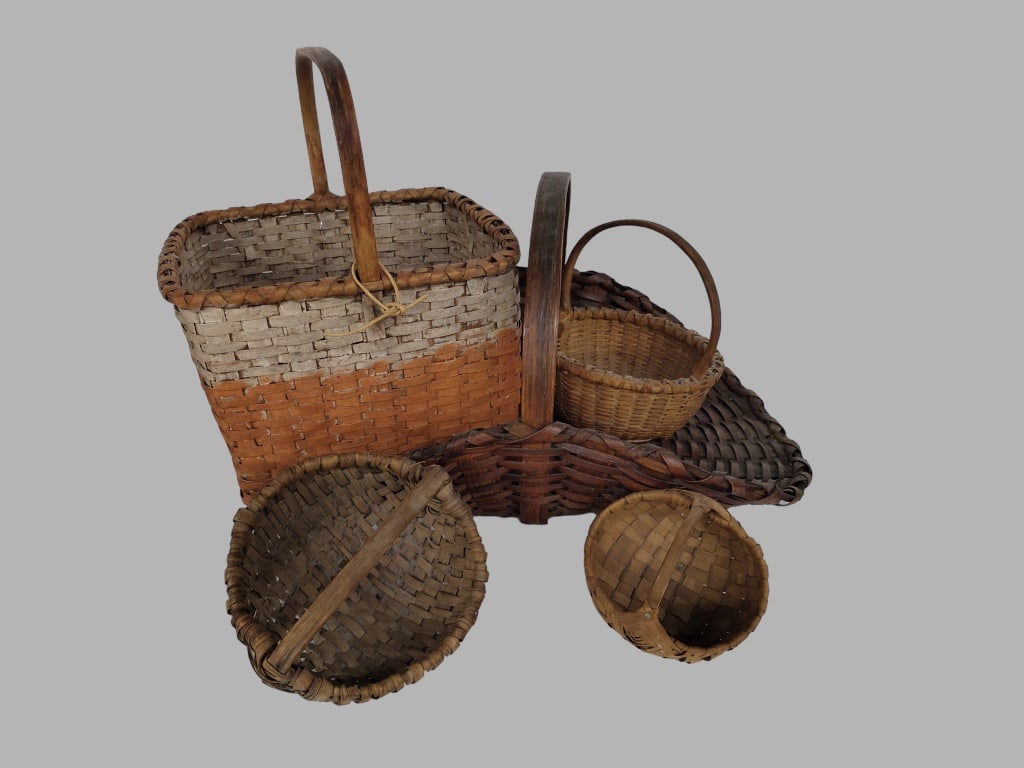 Vintage & Antique Baskets (1 of 4)