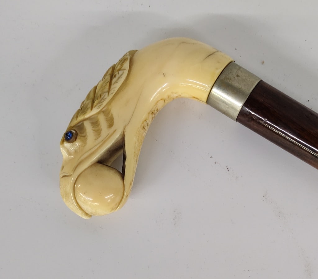 Antique Carved Eagle Handle Walking Stick Cane (1 of 5)