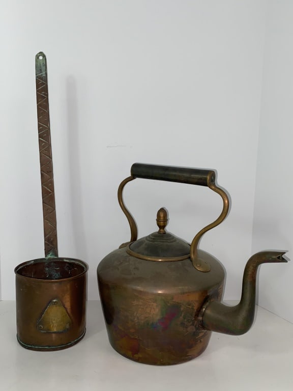 Antique Otto Muller Dipper & Dovetailed Kettle (1 of 4)