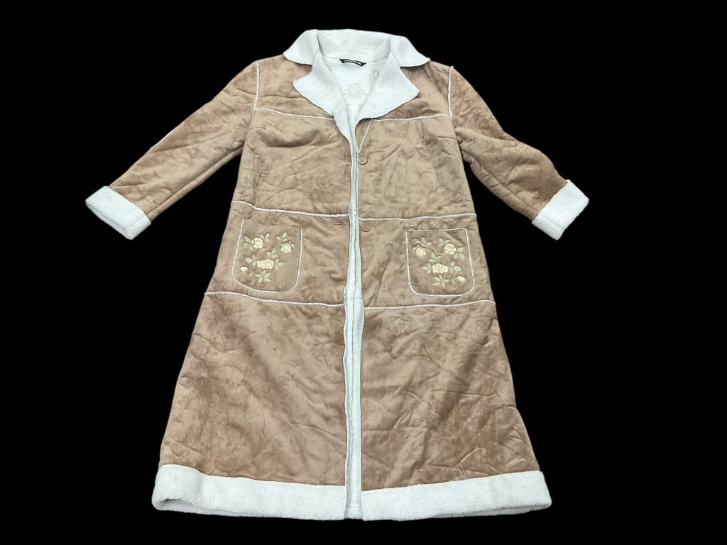 Lucee & Ethel Long Coat: Vintage Lucee & Ethel long coat. In clean condition. Faux suede. Embroidered flowers. Size XL.