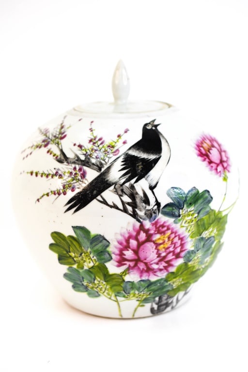 Antique Chinese Ginger Jar: Measures approx. 9"h, including lid by approx 9"w (at widest point). Jar is in good condition for its age; minor old paint loss to the rim does not detract from the beauty of this piece. Provenance: F