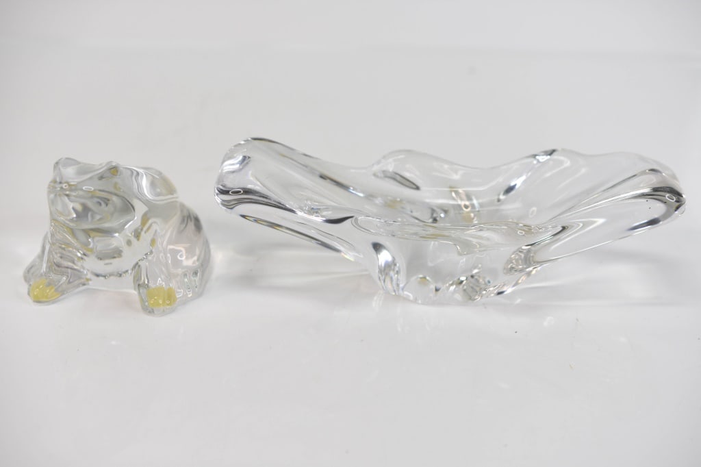 Baccarat France Crystal Grouping: Grouping includes (2) crystal pieces, one in the form of a frog. Bowl measures 8" wide and the frog measures 4" x 3" Provenance: From a local Dresher, PA estate. Consignor states these were inherited 