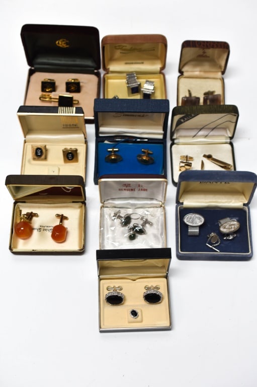 Jade Cuffinks In Cases & More: Quartz, Gears, All items are in as found condition from estate.