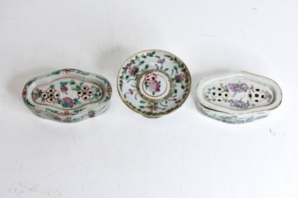 Antique Chinese Rose Medallion Cricket Boxes