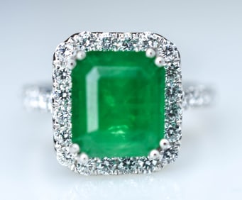 Platinum, Emerald, and Diamond Ring GIA