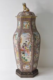 Chinese Export Lidded Mandarin Hexagonal Vase 1780
