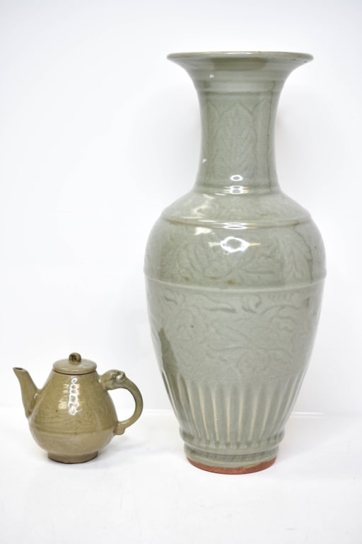 Chinese Ming Dynasty Celadon Porcelain (1 of 12)