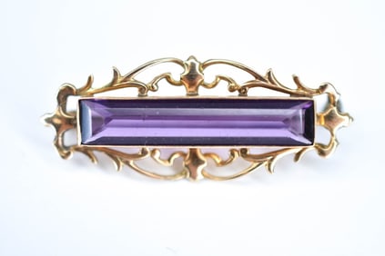 Early 10K Gold & Amethyst Bar Pin, 4.56 grams