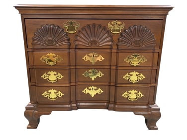Chippendale Block Front Bachelor's Chest