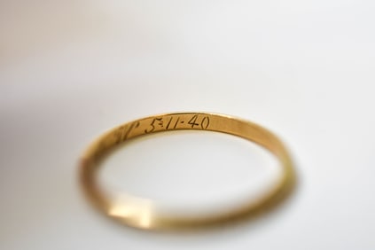 Vintage 14K Yellow Gold Engraved Band Ring 1.18 Gr