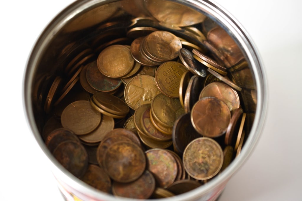 Can of Wheat Pennies: Can is almost filled to the top. 13 Oz can. Guessing over 500 Pennies in the lot. Some steel war examples mixed in.