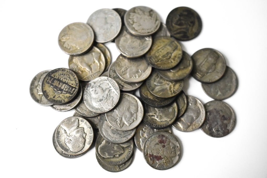 22 Readable Buffalo & 15 Silver Jeffersons Nickels (1 of 6)