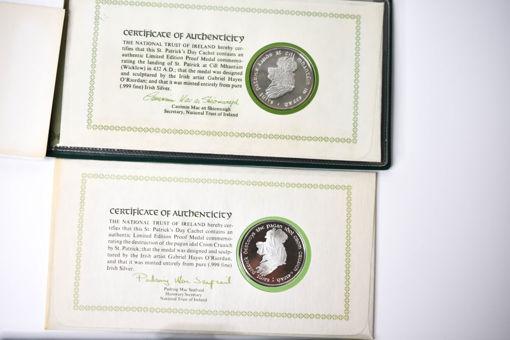 2 Franklin Mint Irish 1972 1974 Silver Coins (1 of 7)