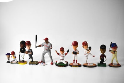 Bobble Heads Helmets Golf Balls & Misc