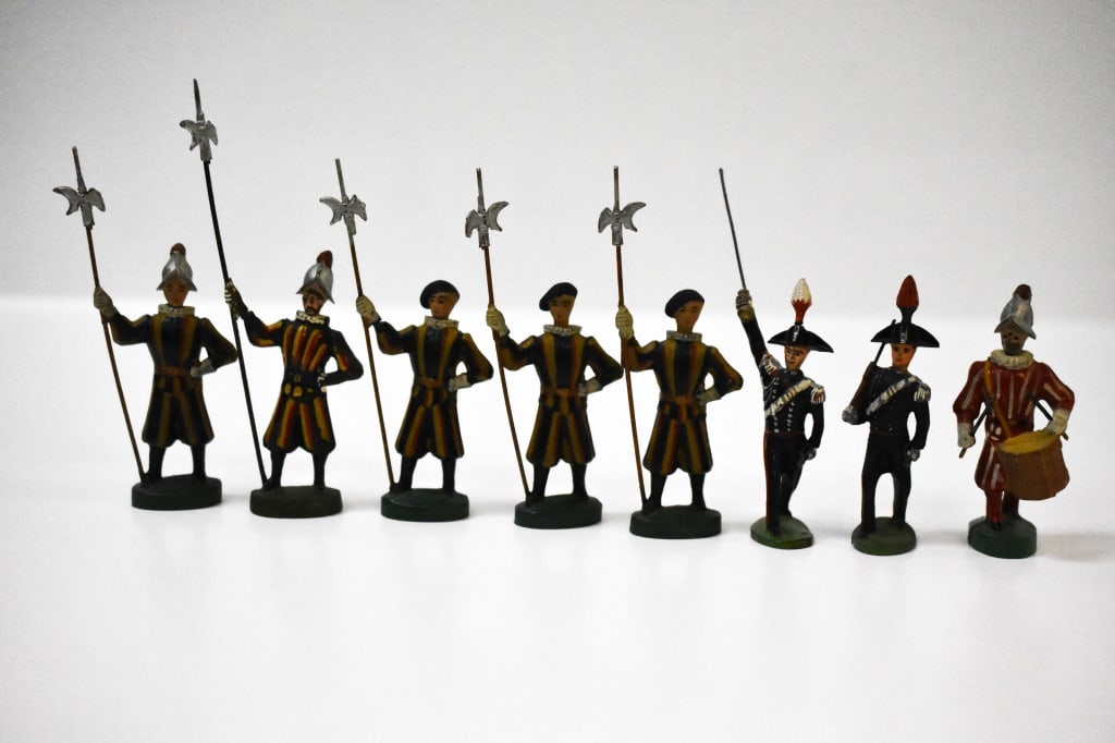 8 Brevett Composition Soldiers (1 of 6)