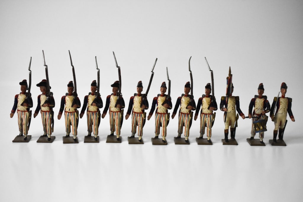 12 CBG Mignot French Revolution Volontaires (1 of 7)